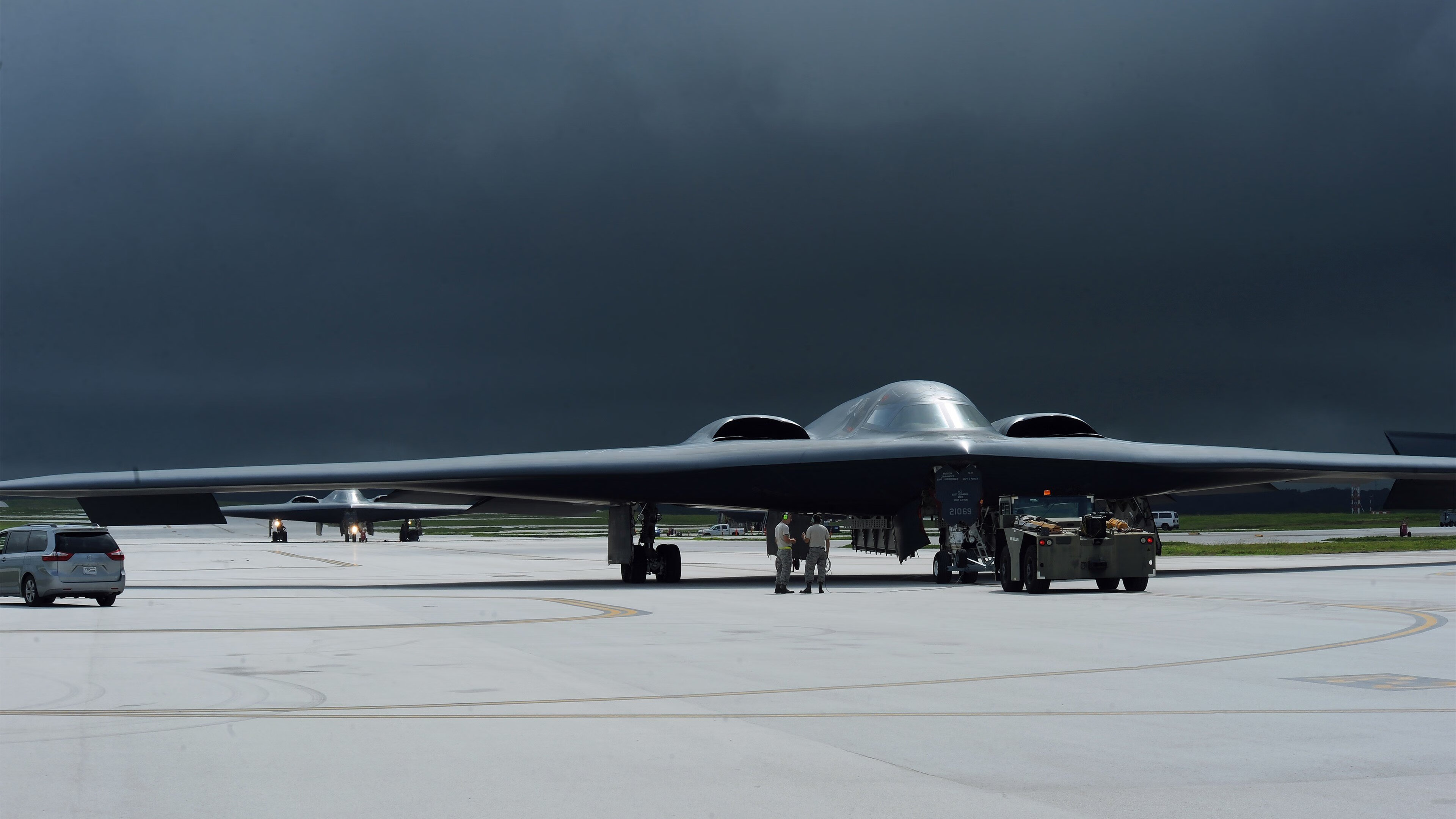冬季雪域滑雪王者争霸,雪地上的速度与耐力,雪景滑雪
