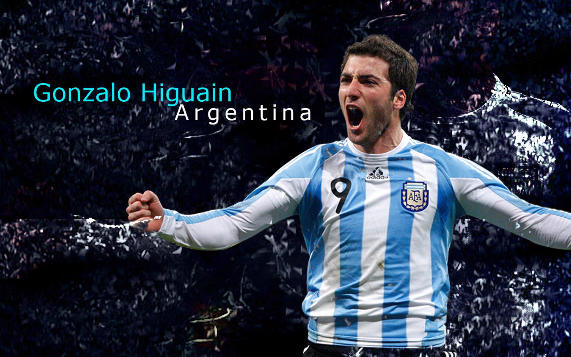 球迷“创意无限”自制作品:带你重温最感动瞬间,自创球技免费