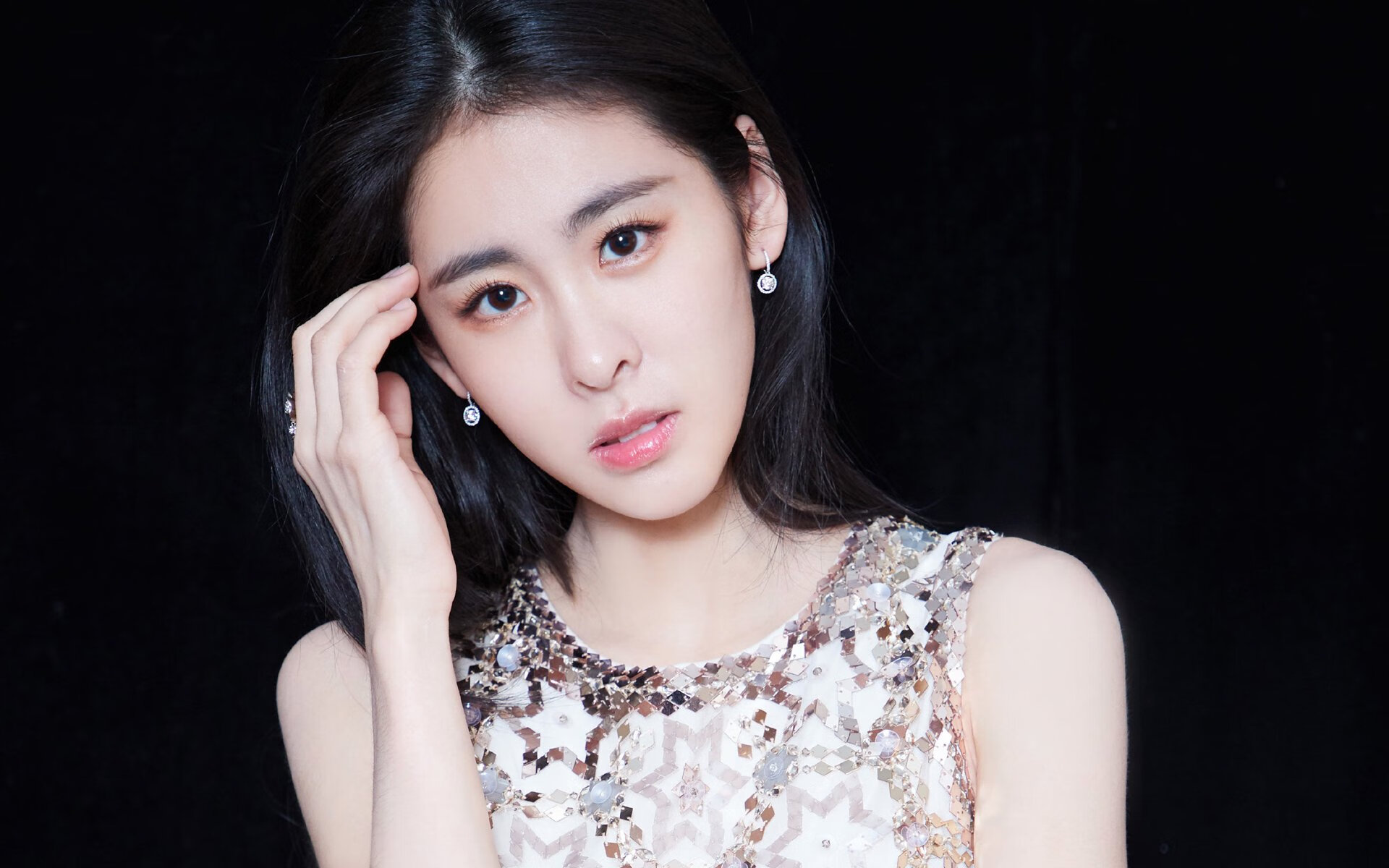 伯恩茅斯客场逆转获胜,连续两轮胜利,球队上升势头强劲,伯恩茅斯比赛直播