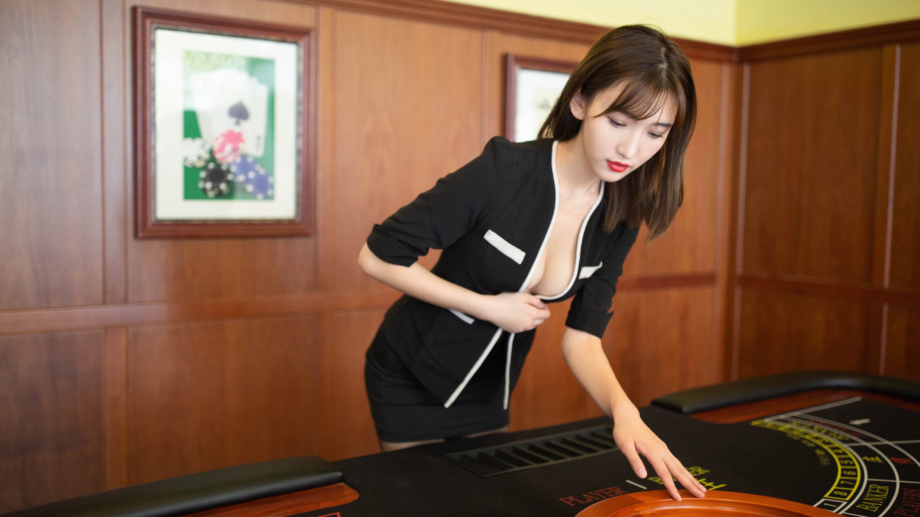 新闻中心通告体育设施开放时间变化说明,关于开放体育场馆的通知